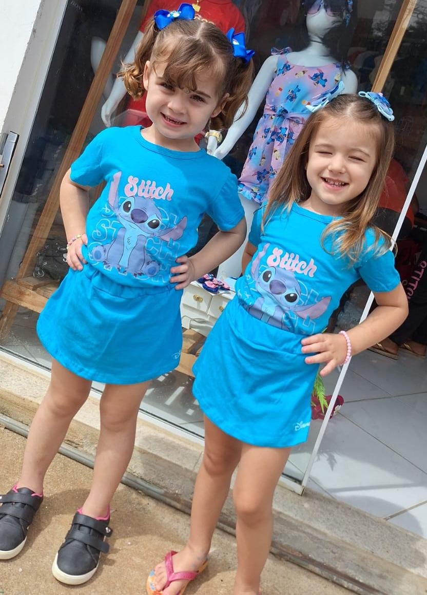 Conjunto Stitch Turquesa – Camiseta + Short/Saia - Imagem 2